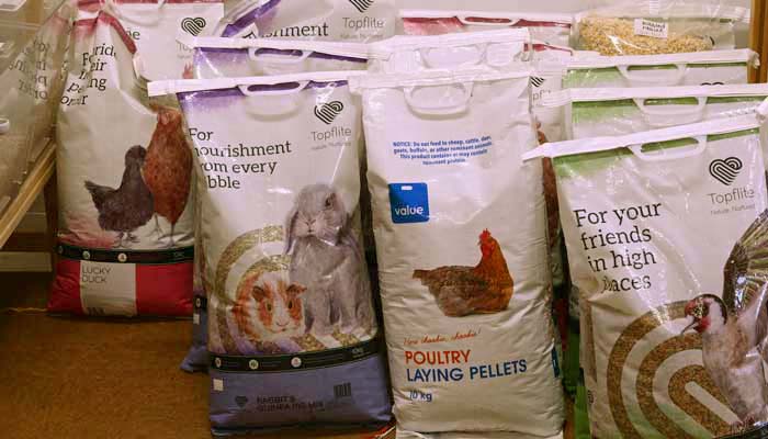Pet food and bird seed, fill your own container